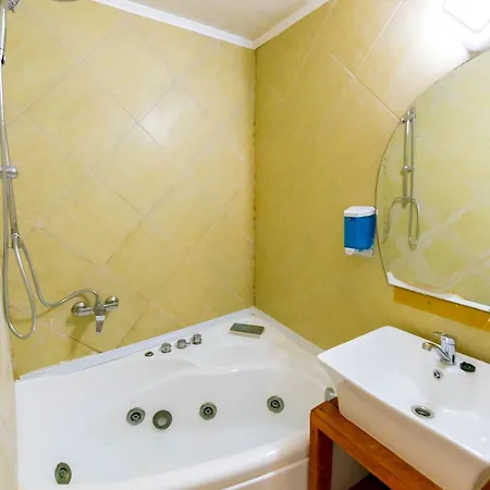 Casa Yachi Vendégház 4*