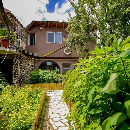 Casa Yachi 4*