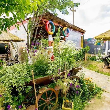 Casa Yachi Vama Veche